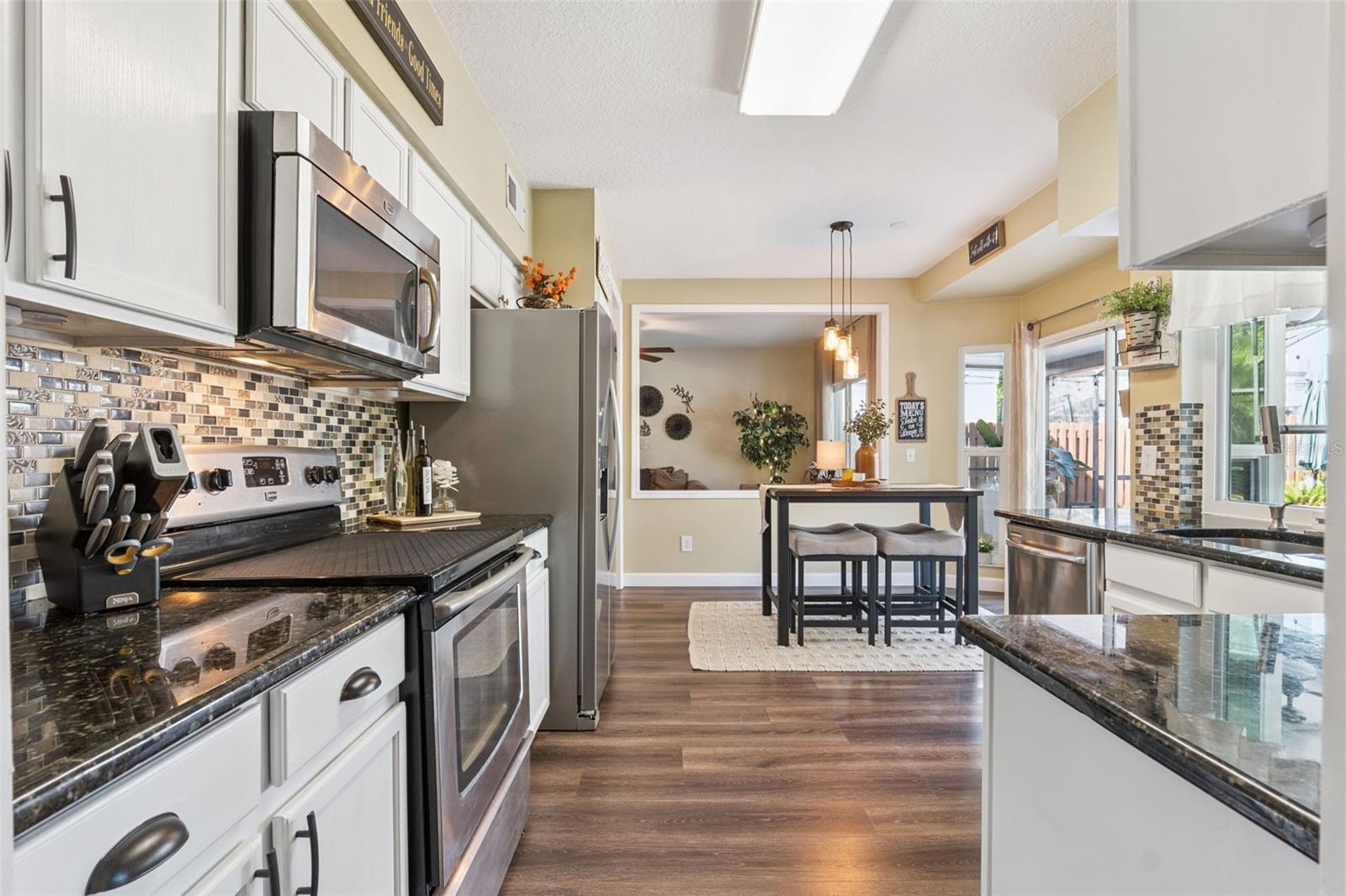 Image 10 of 38 For 908 Garden Glen Loop