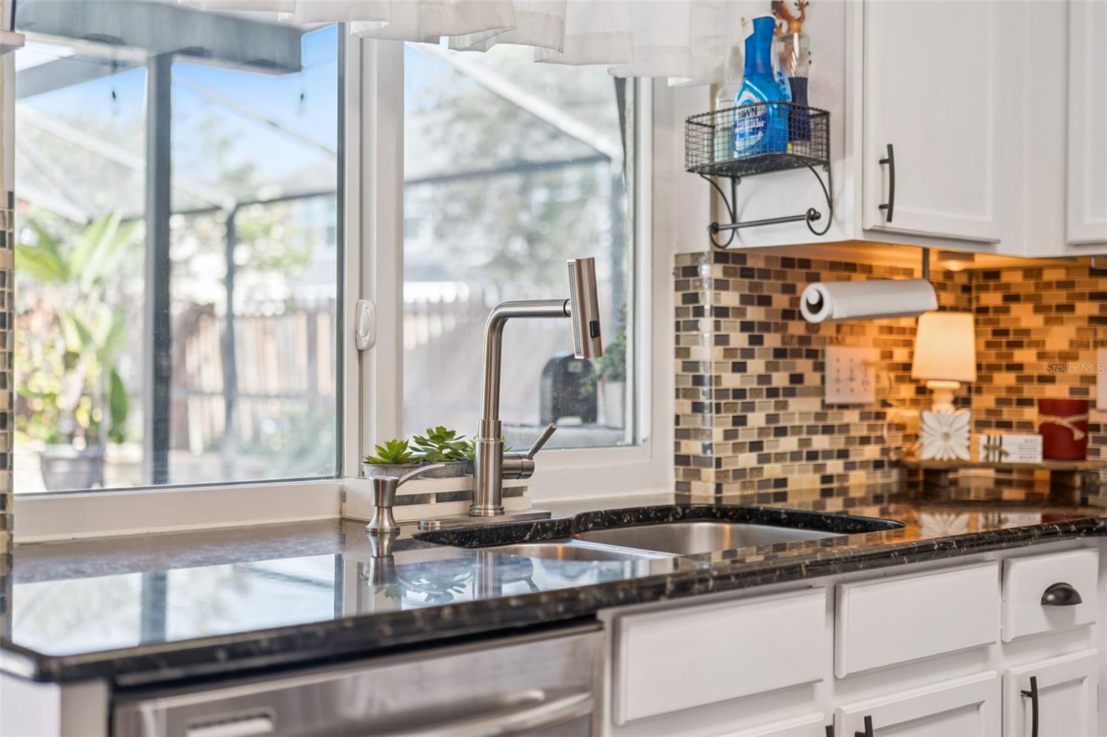 Image 14 of 38 For 908 Garden Glen Loop