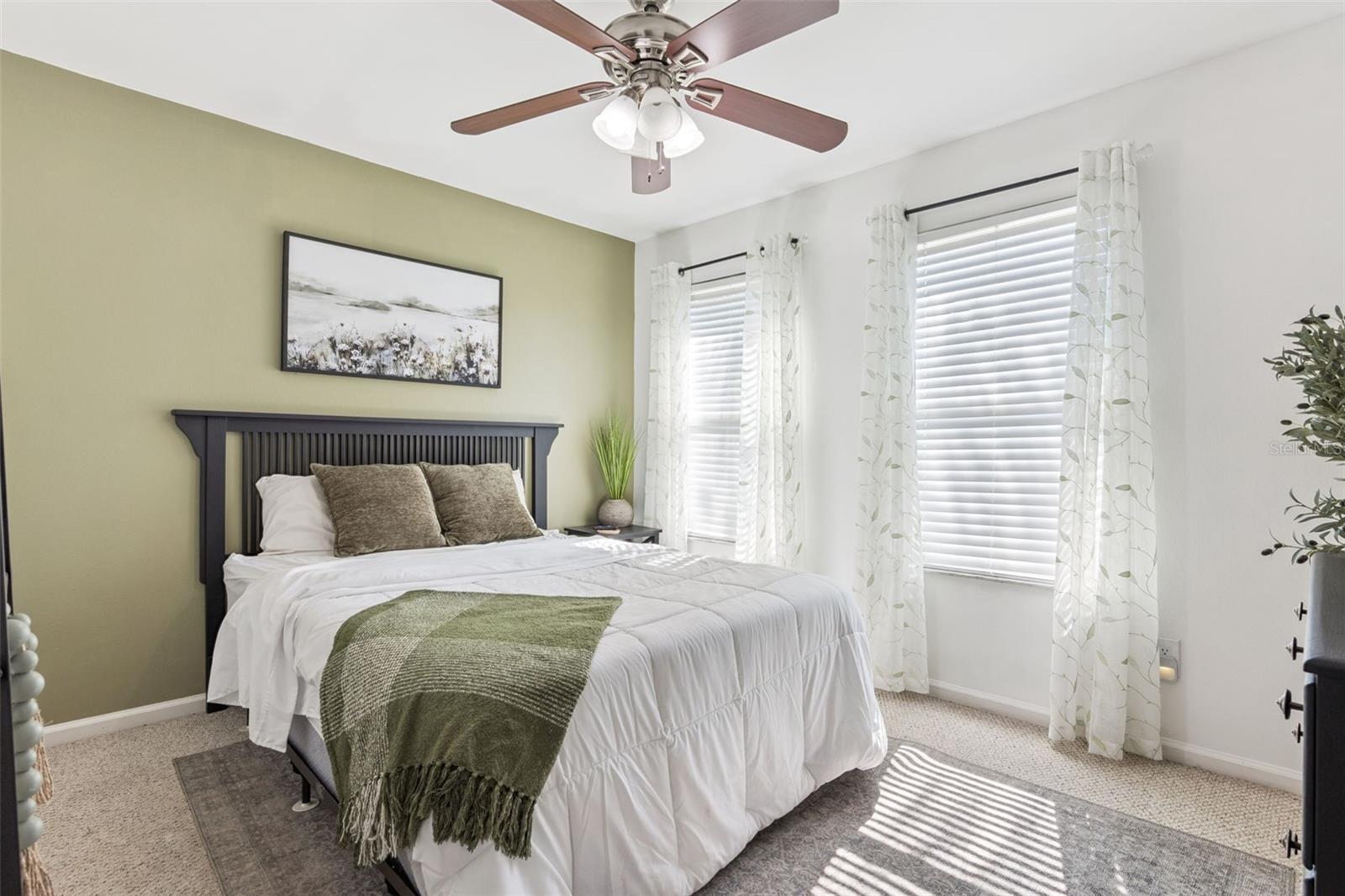 Image 25 of 38 For 908 Garden Glen Loop