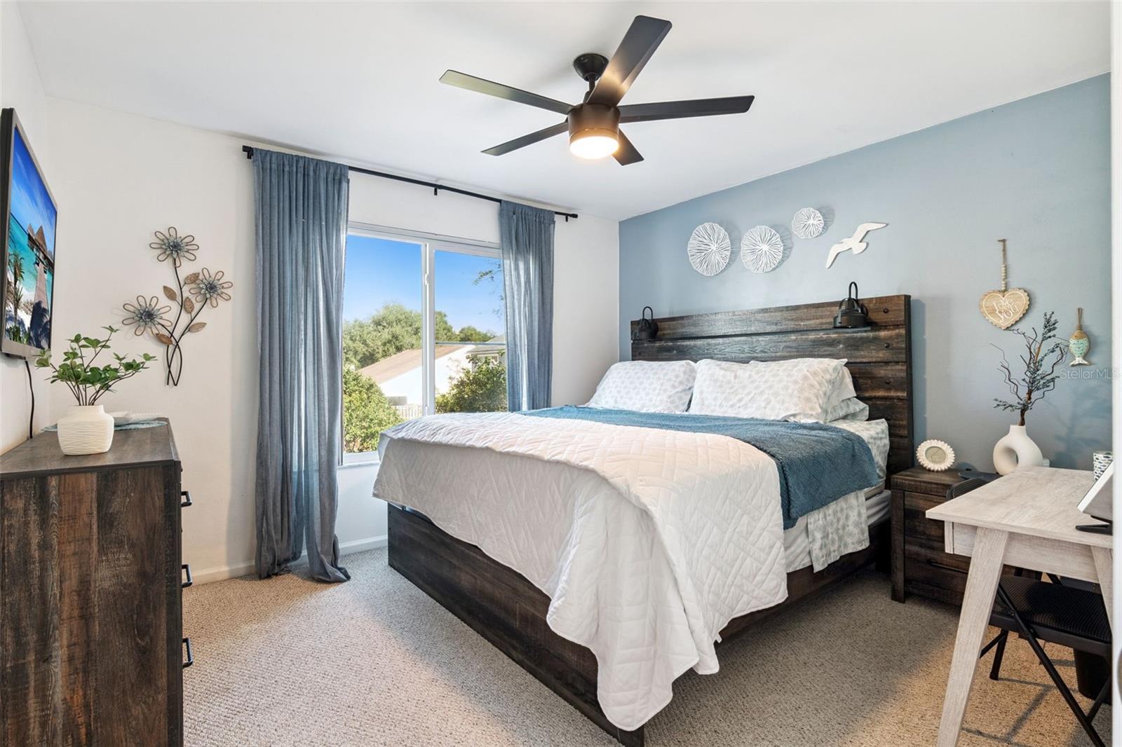 Image 27 of 38 For 908 Garden Glen Loop