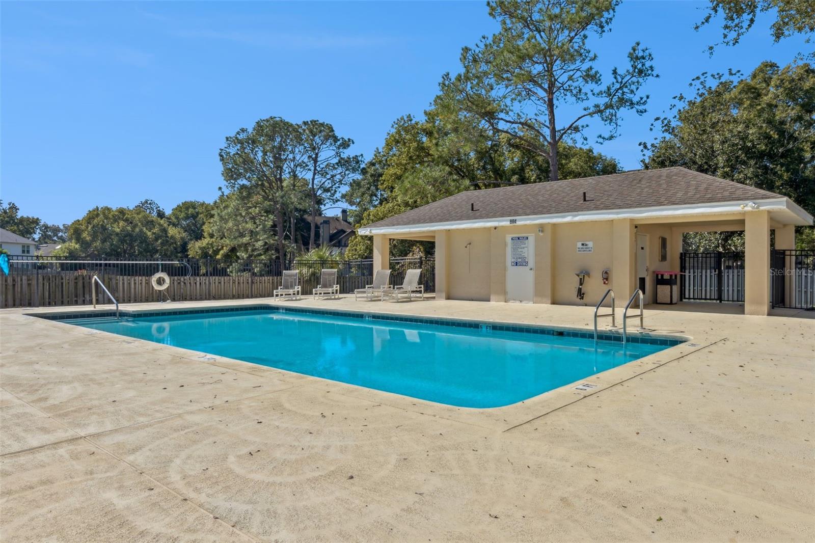 Image 38 of 38 For 908 Garden Glen Loop