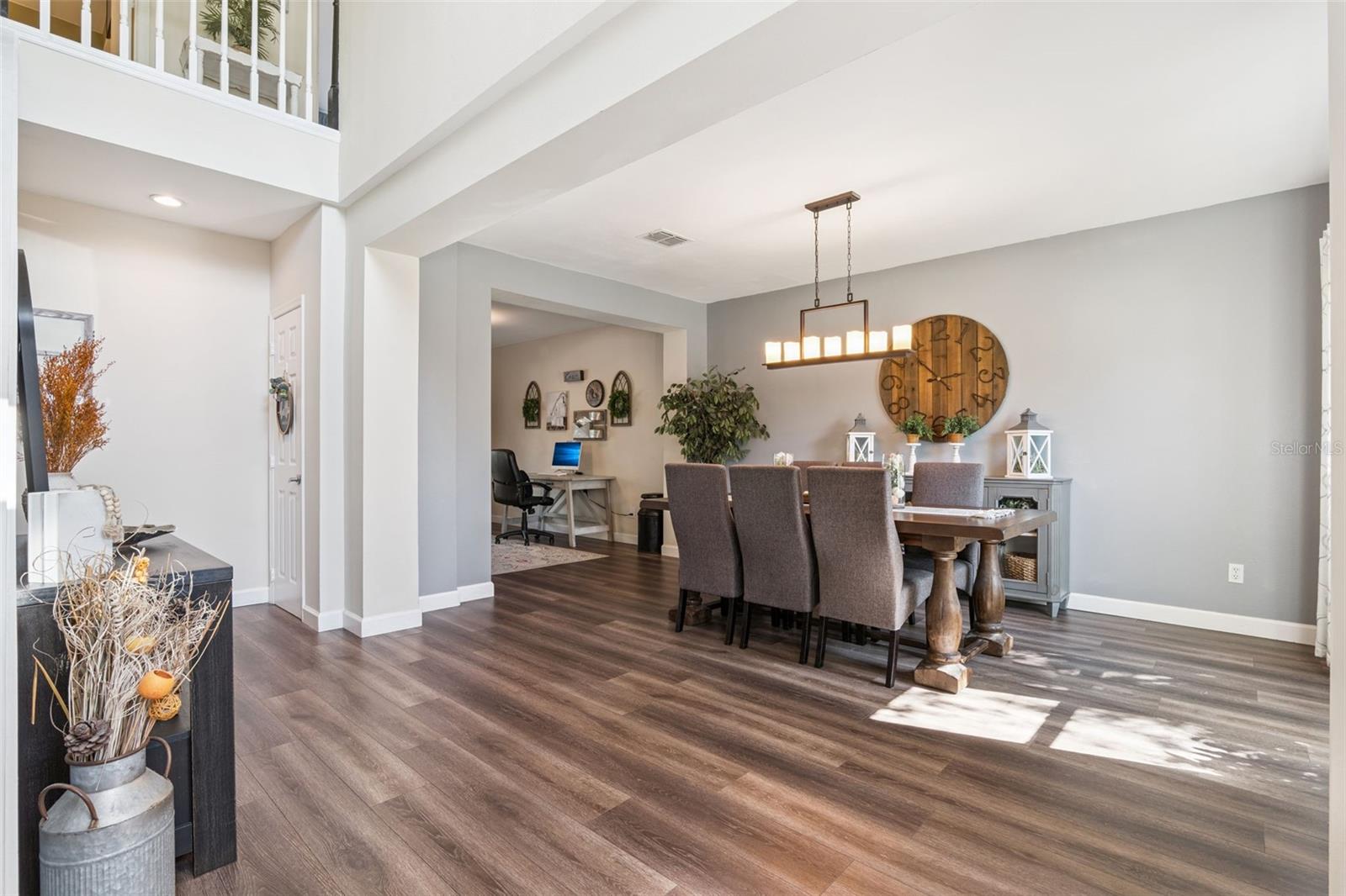 Image 8 of 38 For 908 Garden Glen Loop