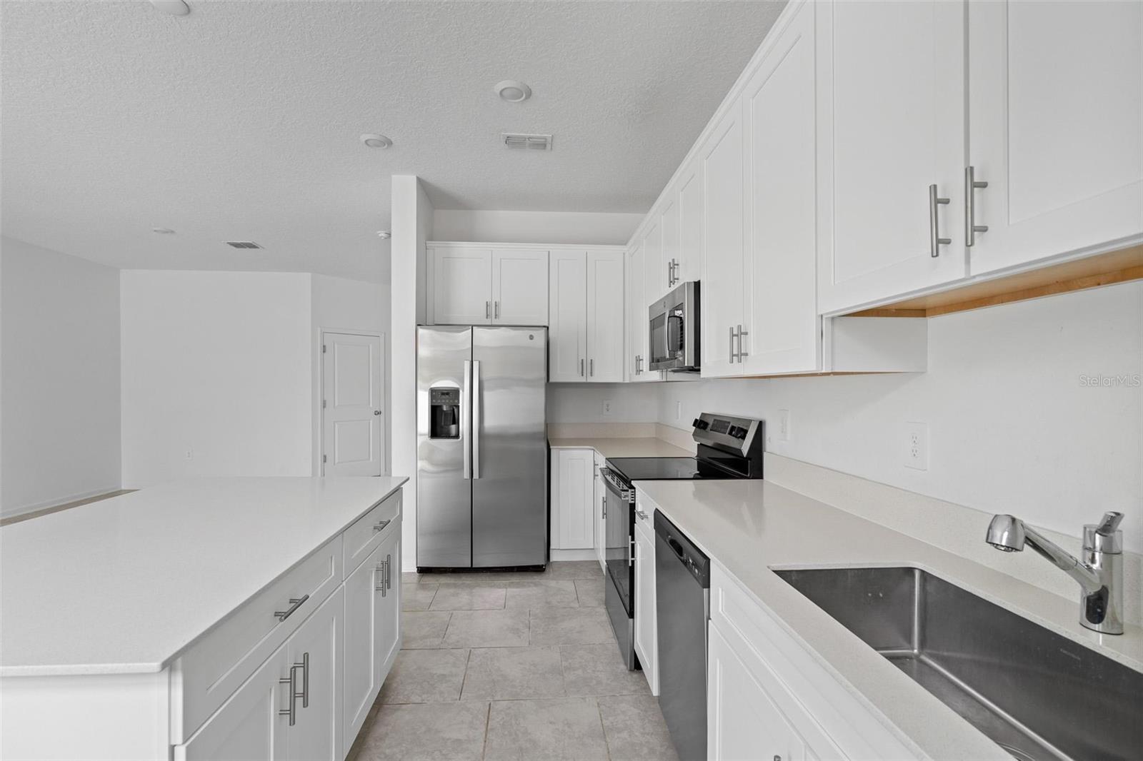 Image 10 of 26 For 7713 Stone Creek Trail