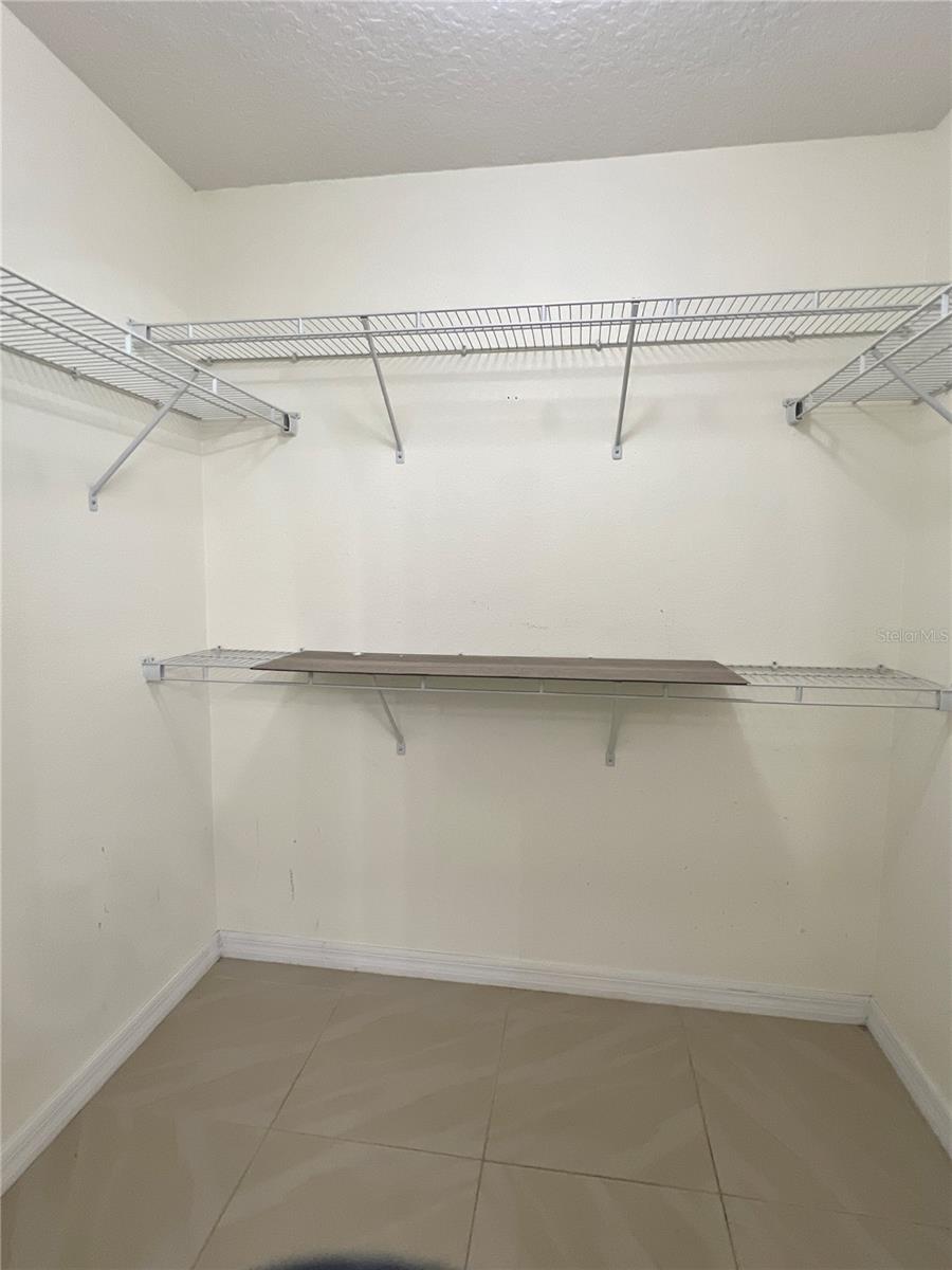 Image 23 of 53 For 329 Blake Avenue