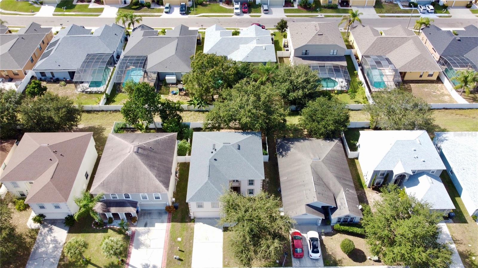 Image 34 of 53 For 329 Blake Avenue