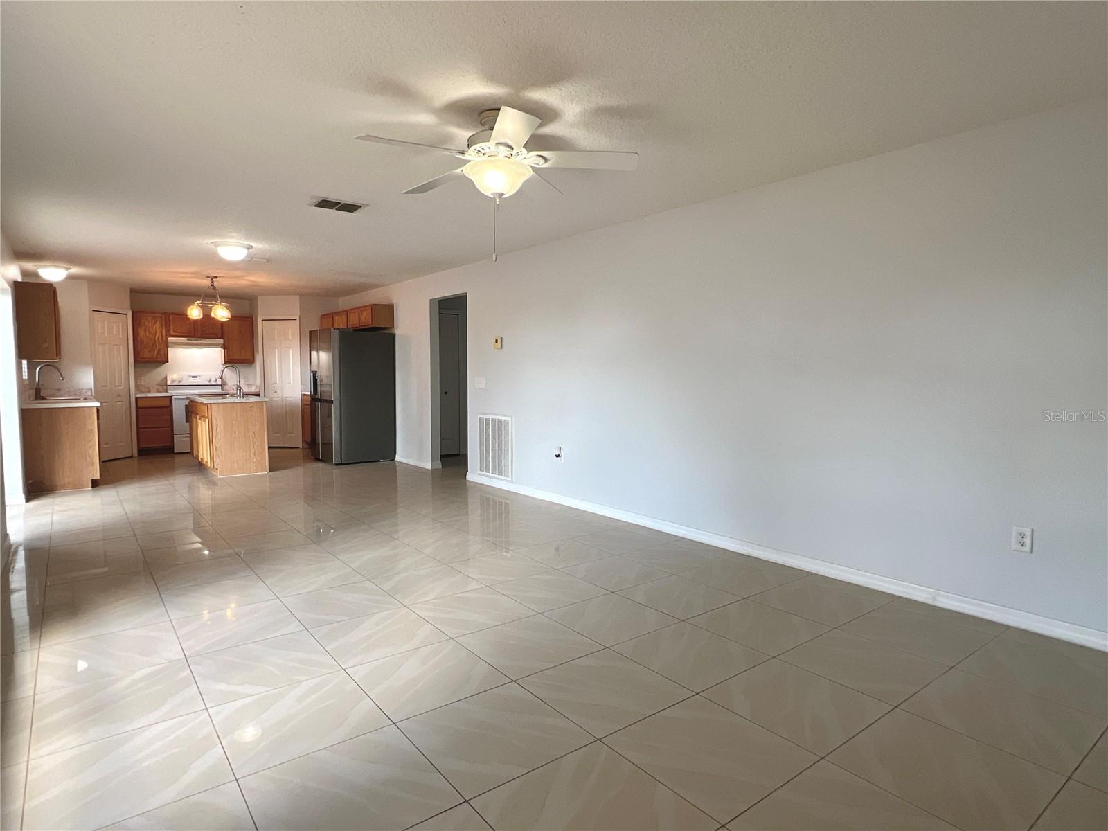 Image 42 of 53 For 329 Blake Avenue