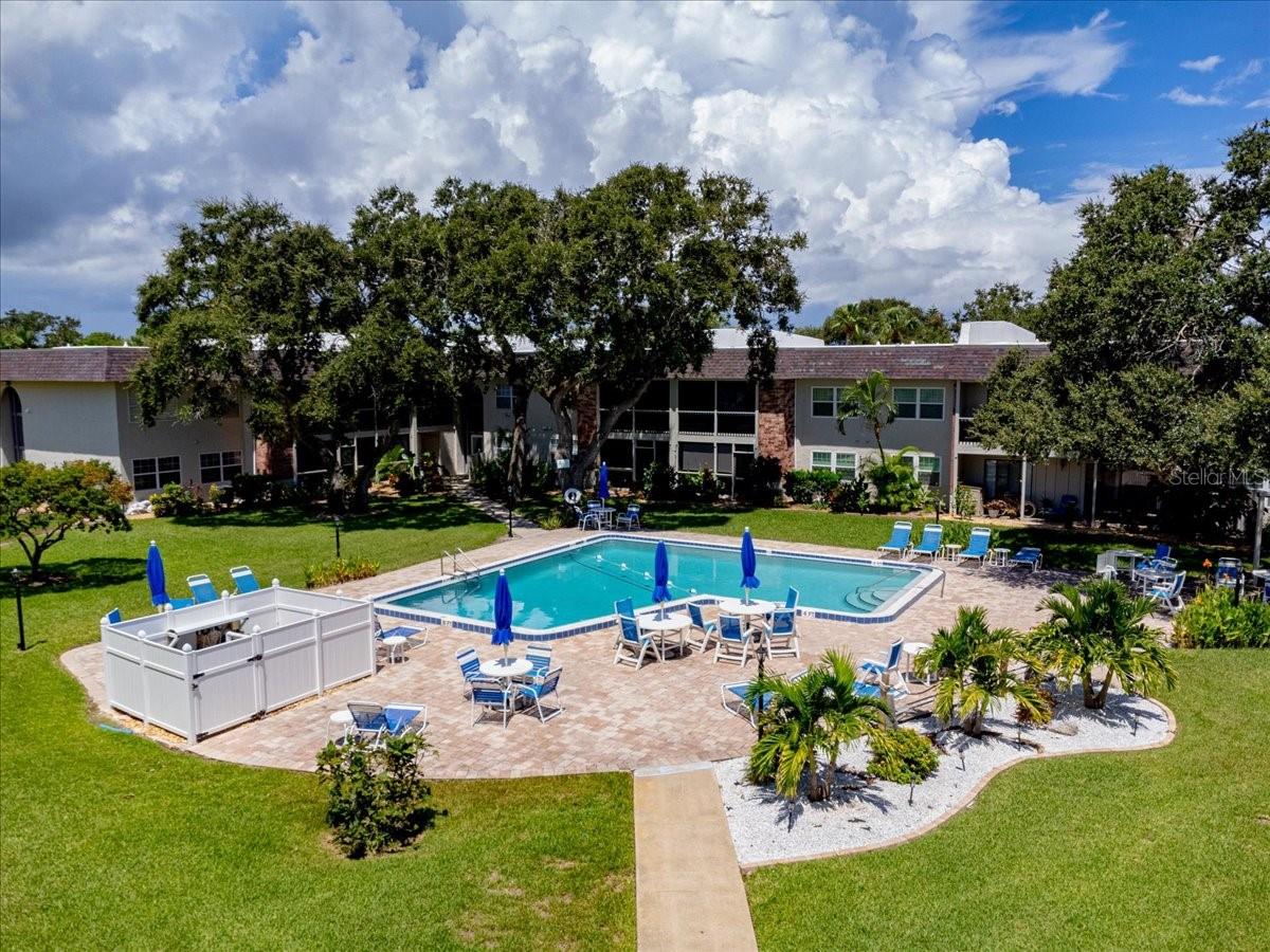 Image 11 of 21 For 3800 Saxon Dr  43c