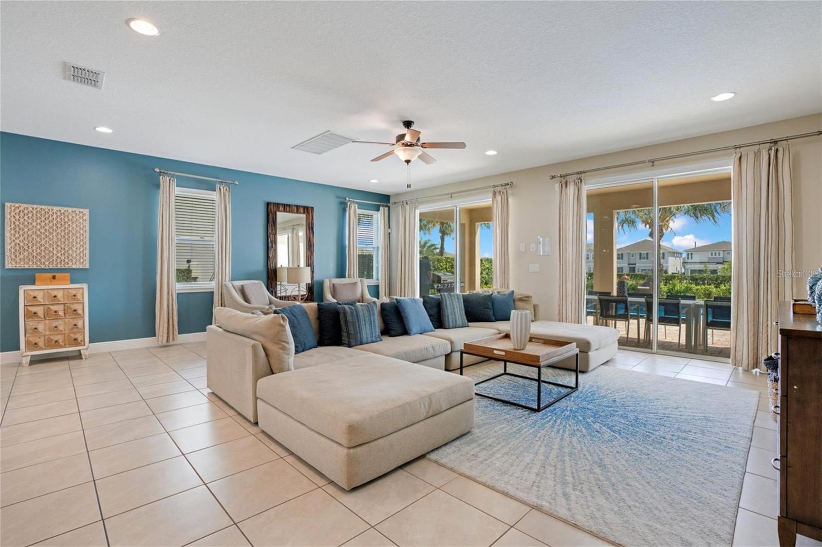 Image 11 of 71 For 7644 Fairfax Drive