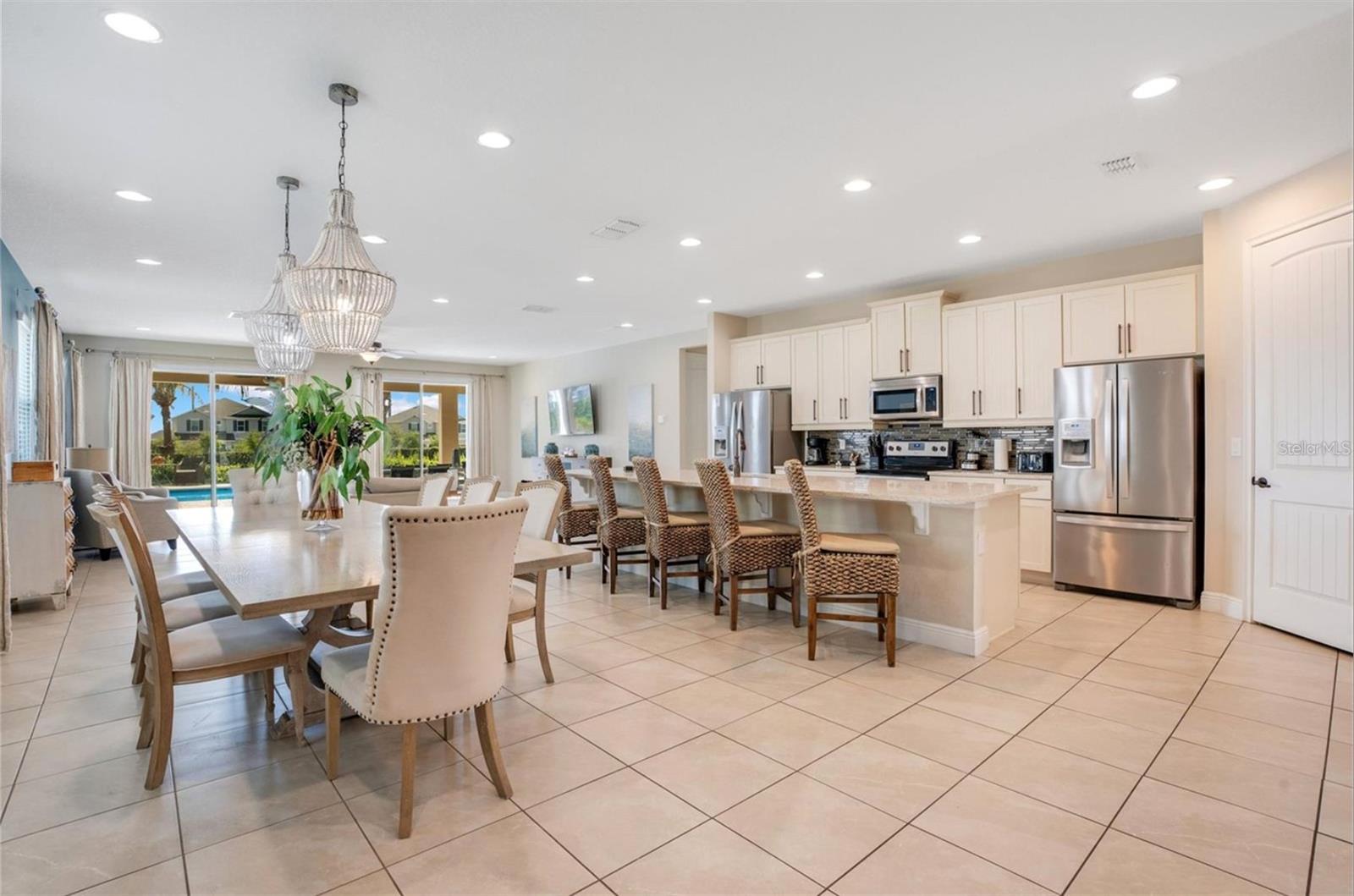 Image 18 of 71 For 7644 Fairfax Drive