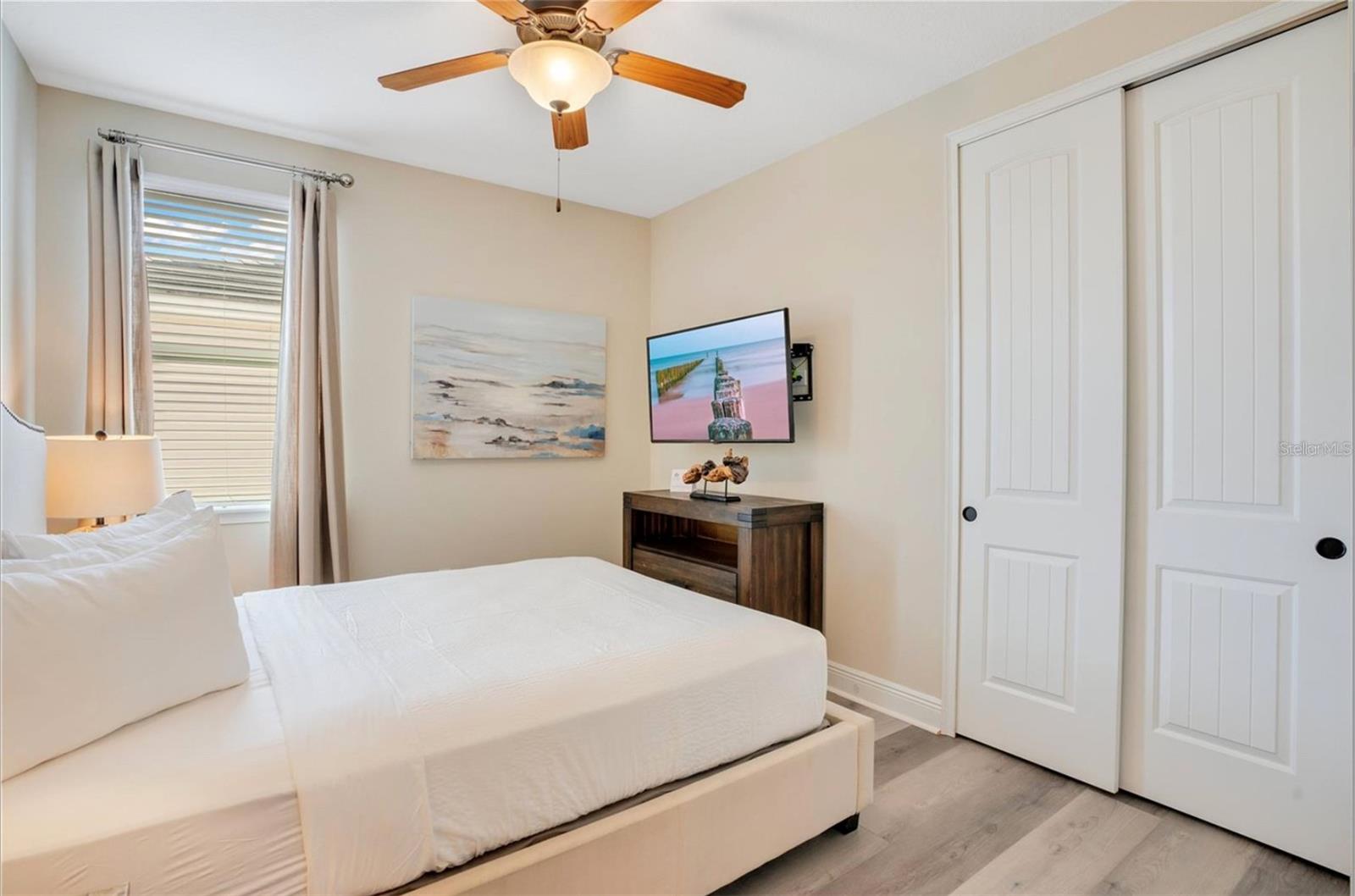 Image 19 of 71 For 7644 Fairfax Drive