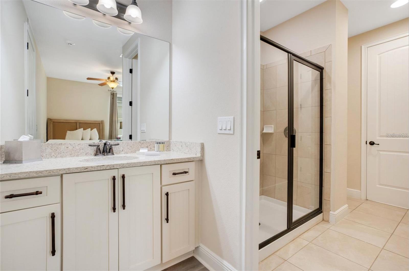 Image 22 of 71 For 7644 Fairfax Drive