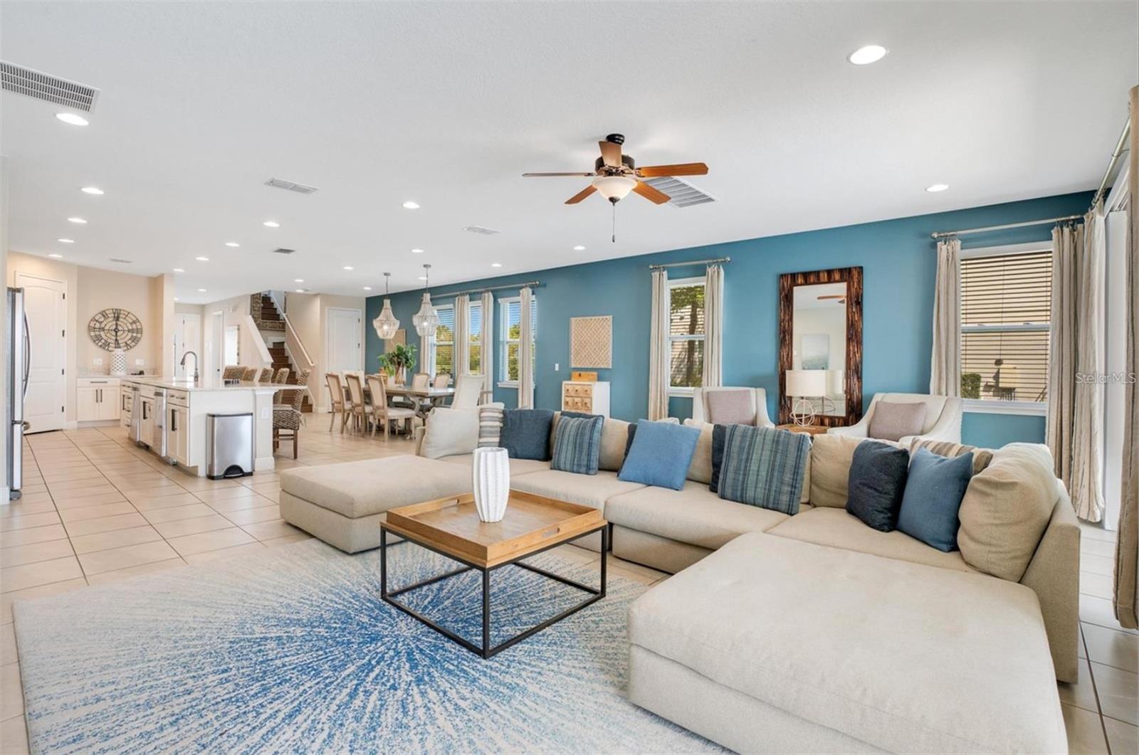 Image 7 of 71 For 7644 Fairfax Drive