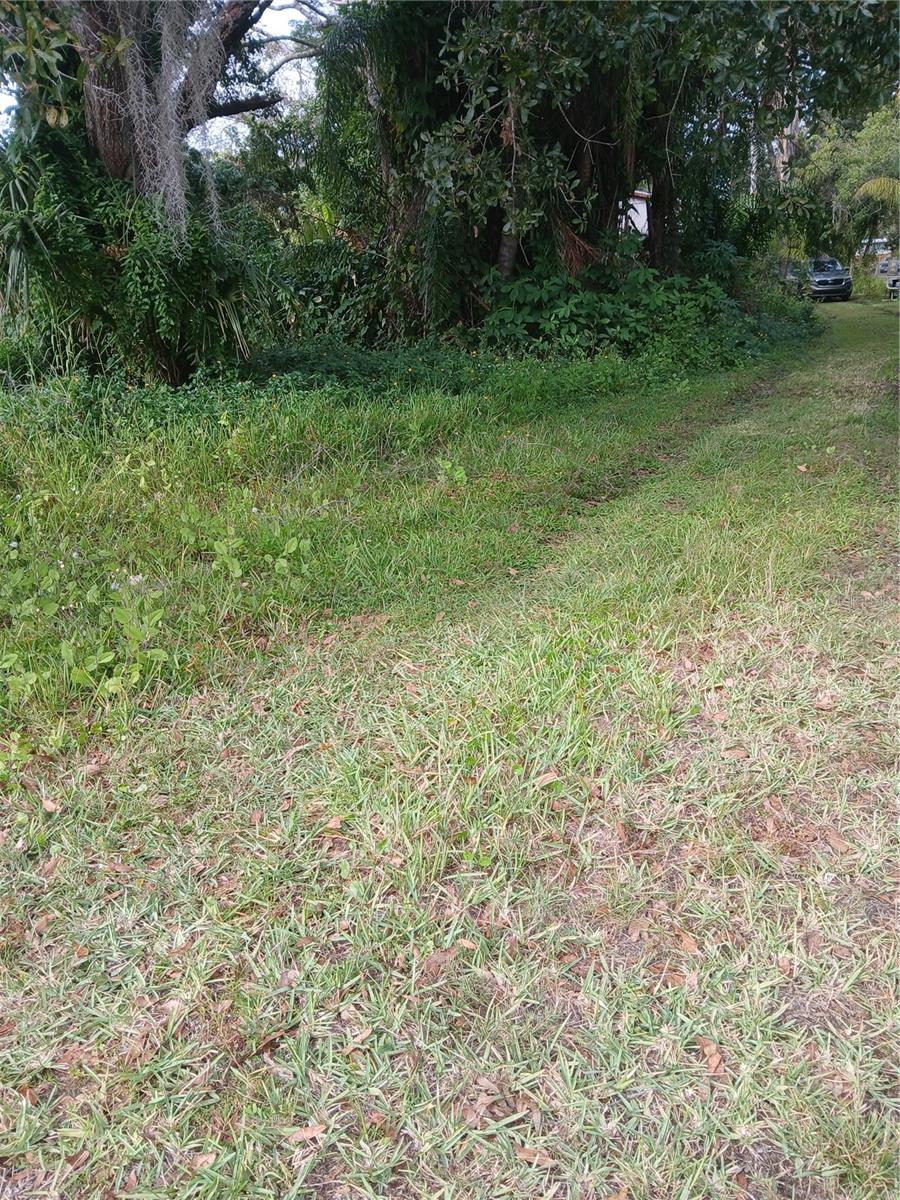 Image 8 of 8 For 18565 16th Avenue E