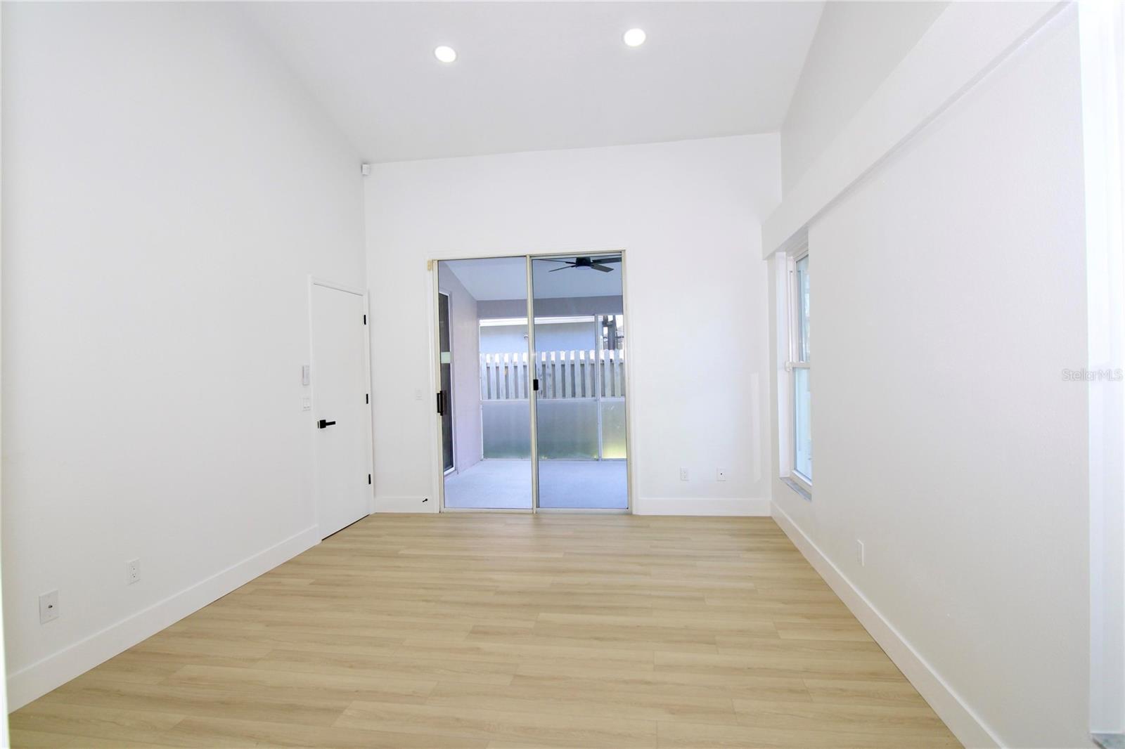 Image 12 of 26 For 13923 Tallowridge Court