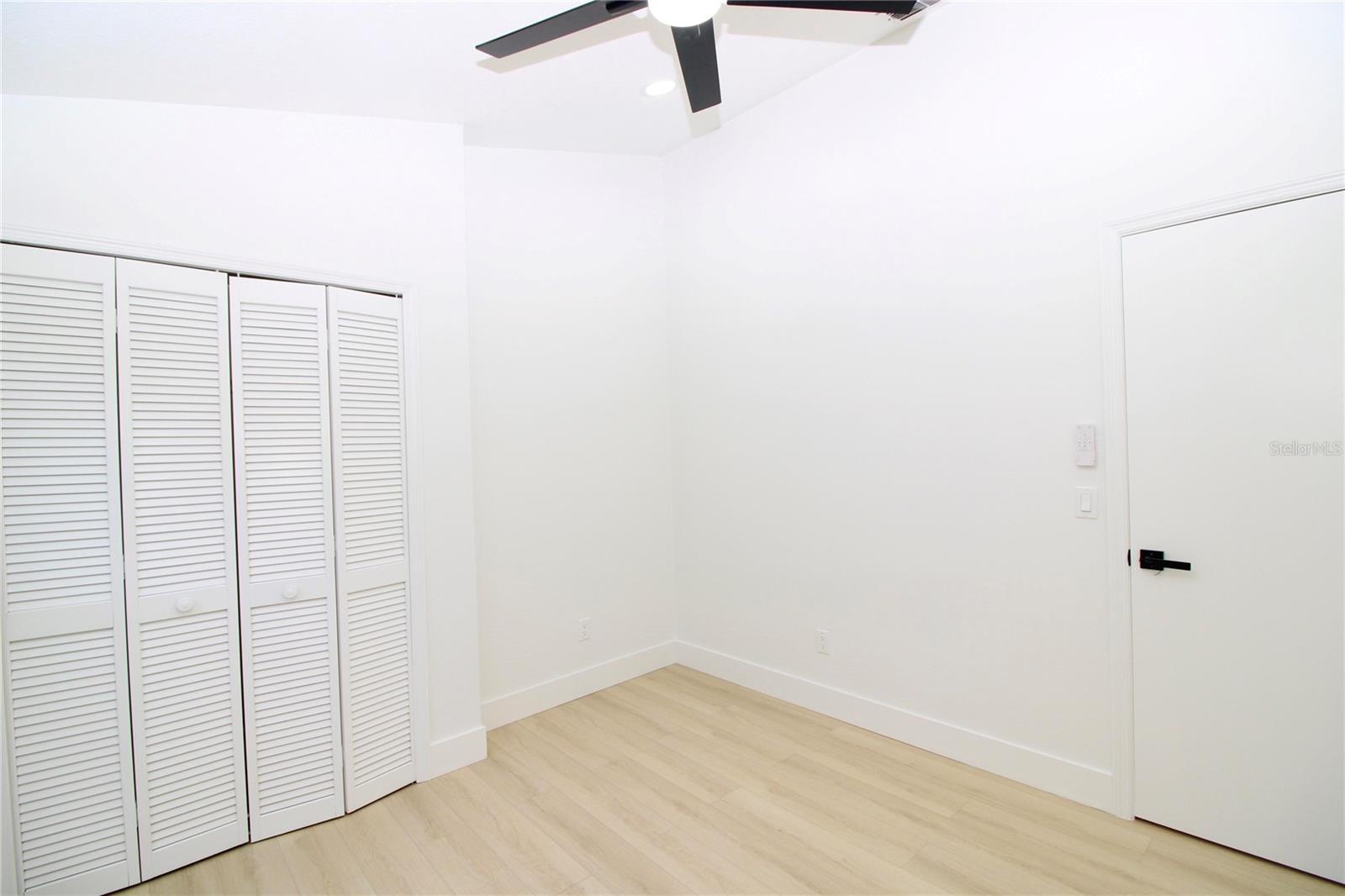 Image 16 of 26 For 13923 Tallowridge Court