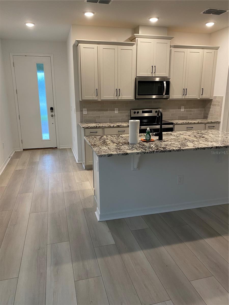 Image 4 of 23 For 2581 Royal Jasmine Court