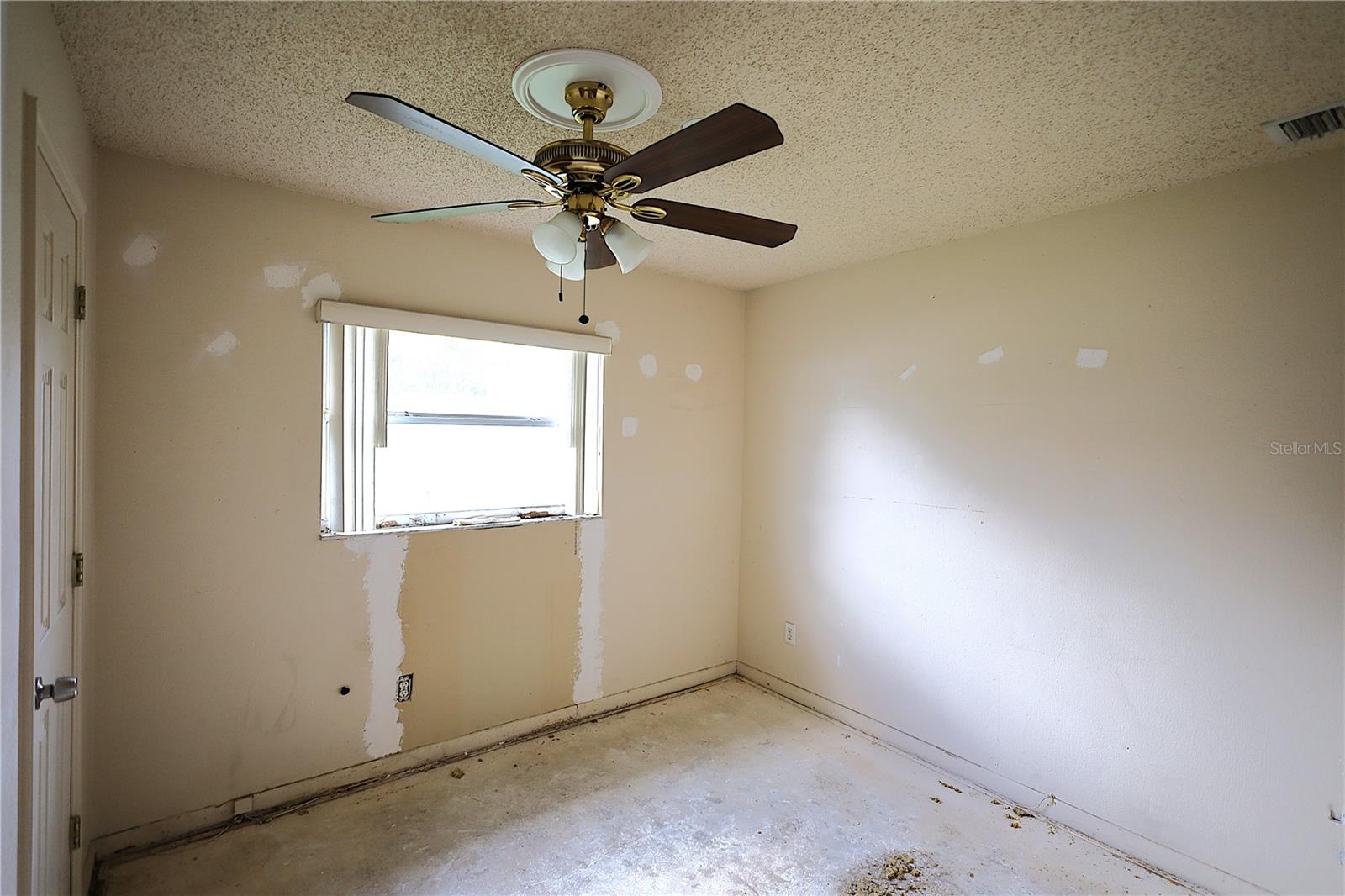 Image 14 of 18 For 5382 Botany Court