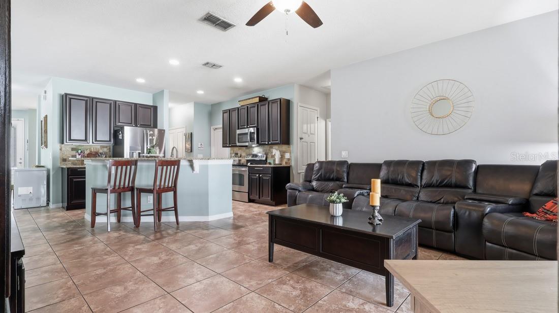 Image 11 of 23 For 973 Costa Mesa Lane