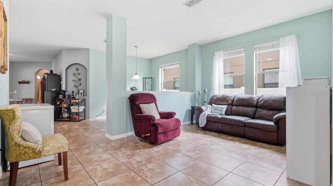 Image 4 of 23 For 973 Costa Mesa Lane