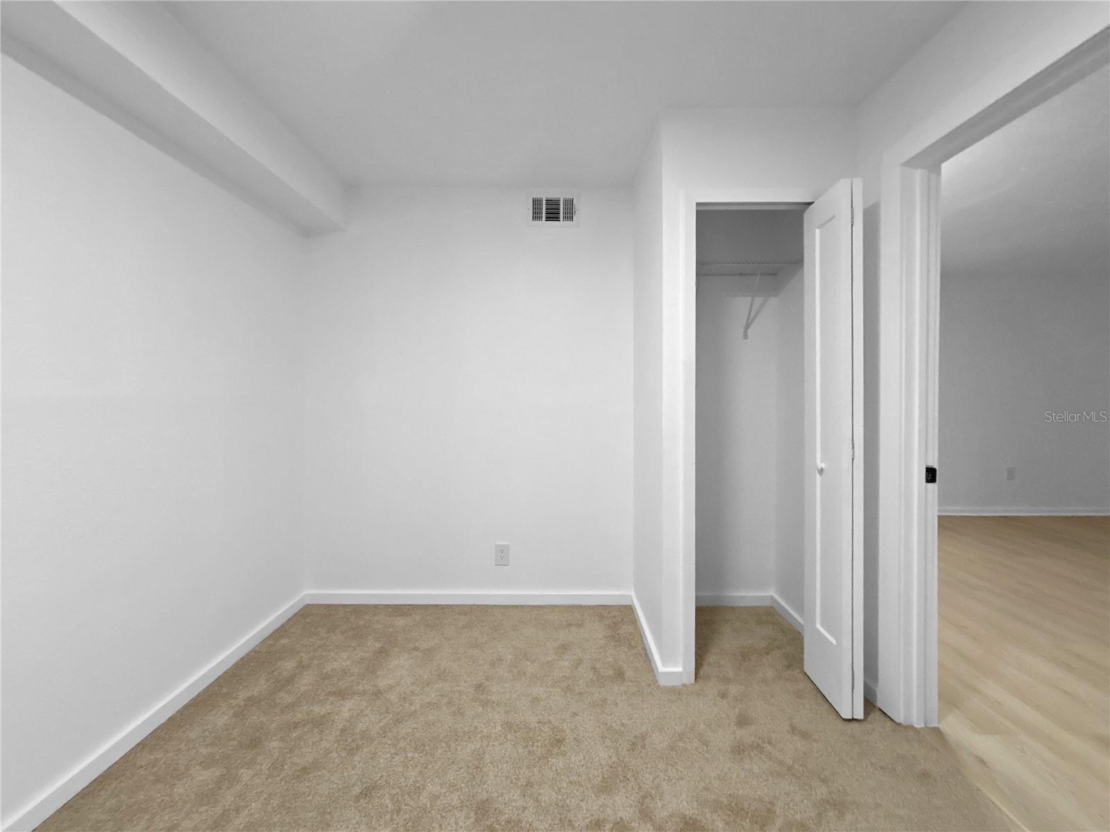 Image 19 of 22 For 805 Sky Lake Circle A