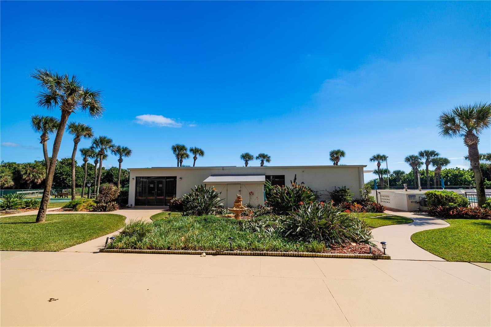 Image 27 of 79 For 2100 Atlantic Avenue P4