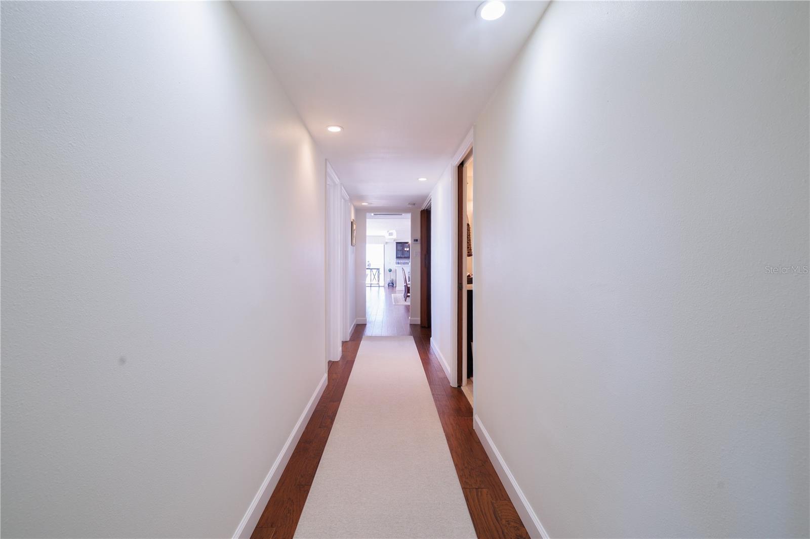 Image 32 of 79 For 2100 Atlantic Avenue P4