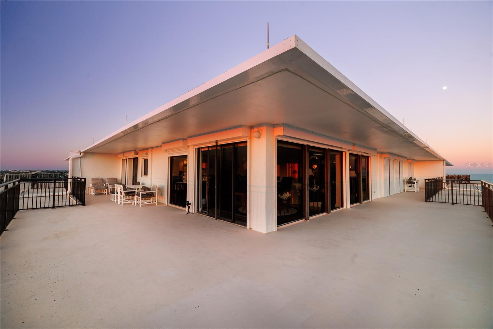 Image 46 of 79 For 2100 Atlantic Avenue P4