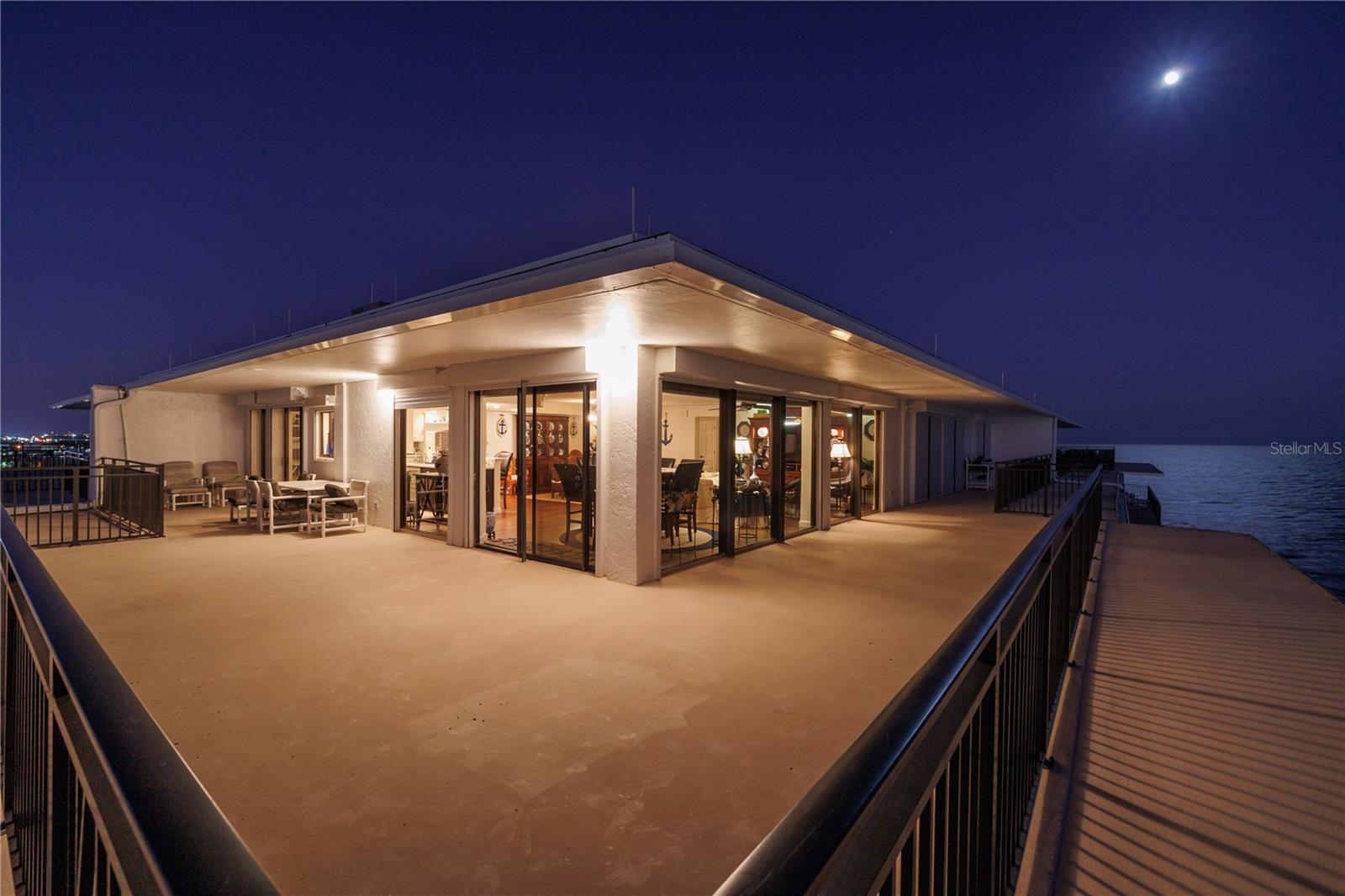 Image 62 of 79 For 2100 Atlantic Avenue P4