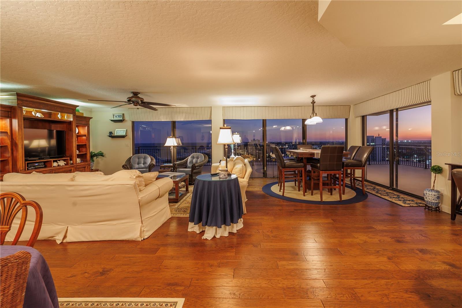 Image 65 of 79 For 2100 Atlantic Avenue P4