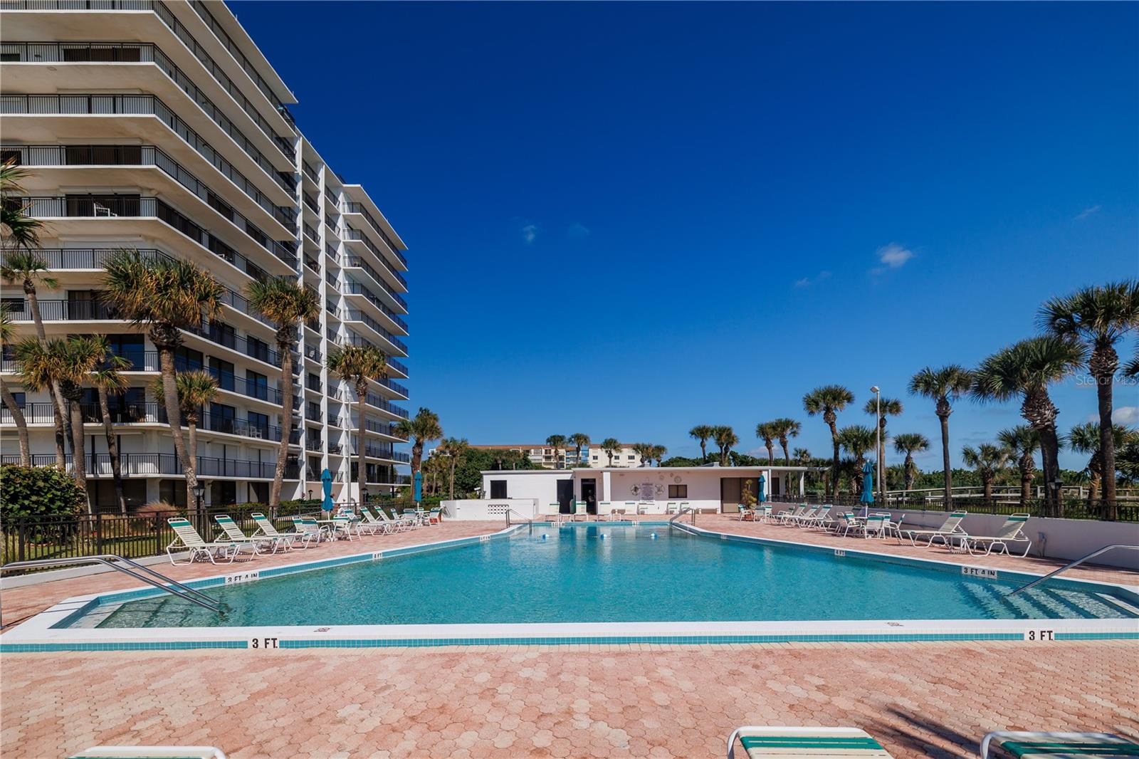 Image 70 of 79 For 2100 Atlantic Avenue P4