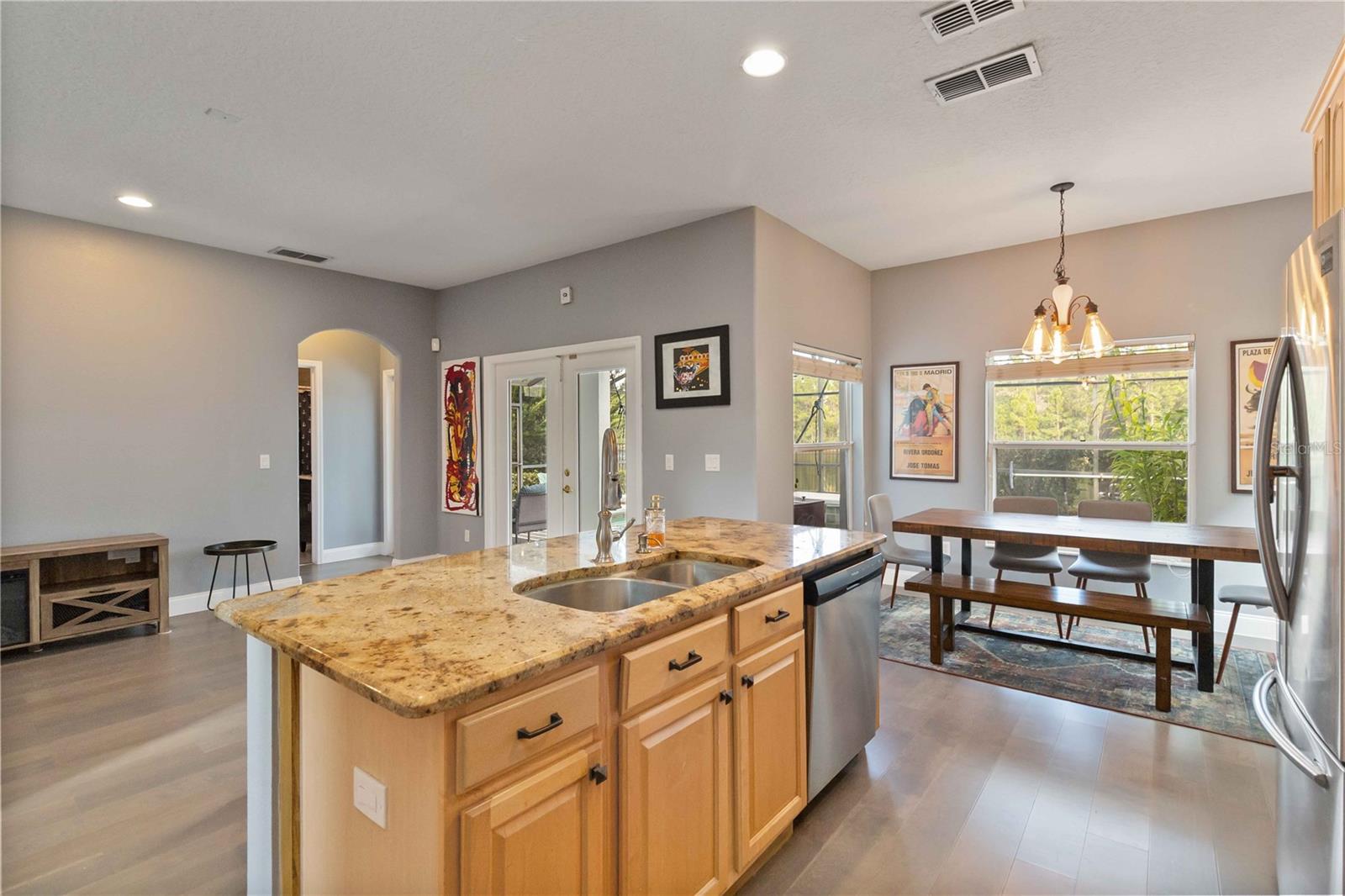 Image 20 of 52 For 9797 Portofino Drive