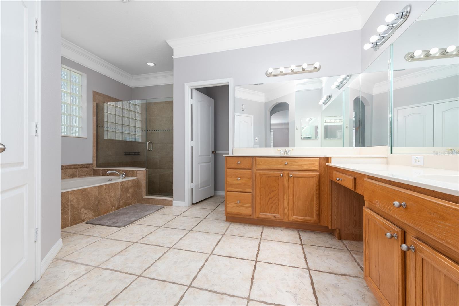 Image 15 of 23 For 10100 Canopy Tree Court