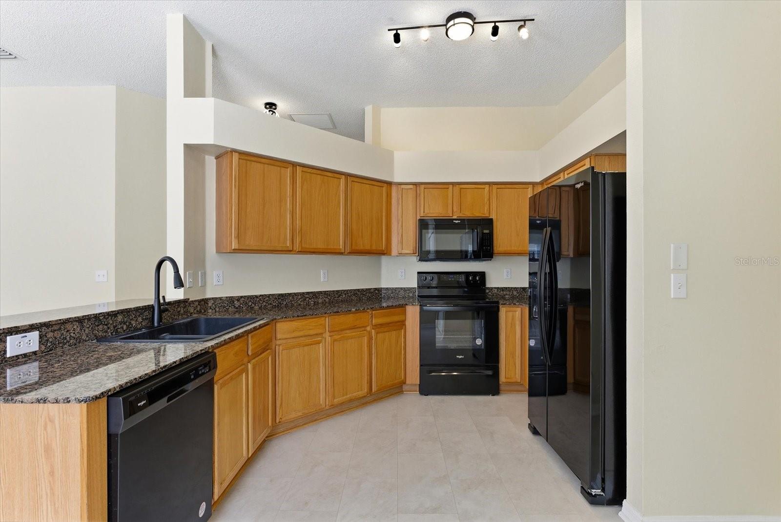 Image 15 of 37 For 12923 Fieldmoor Court