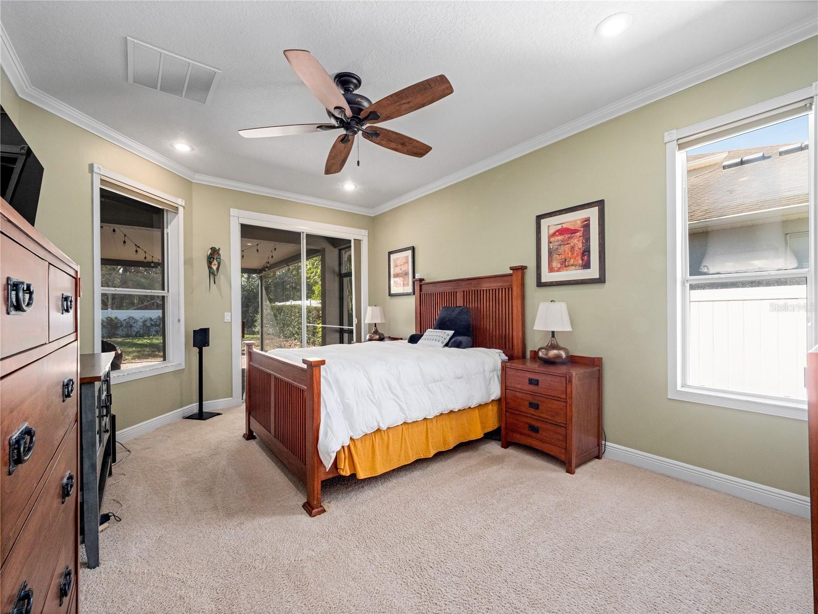 Image 20 of 33 For 383 Brentwood Club Cove