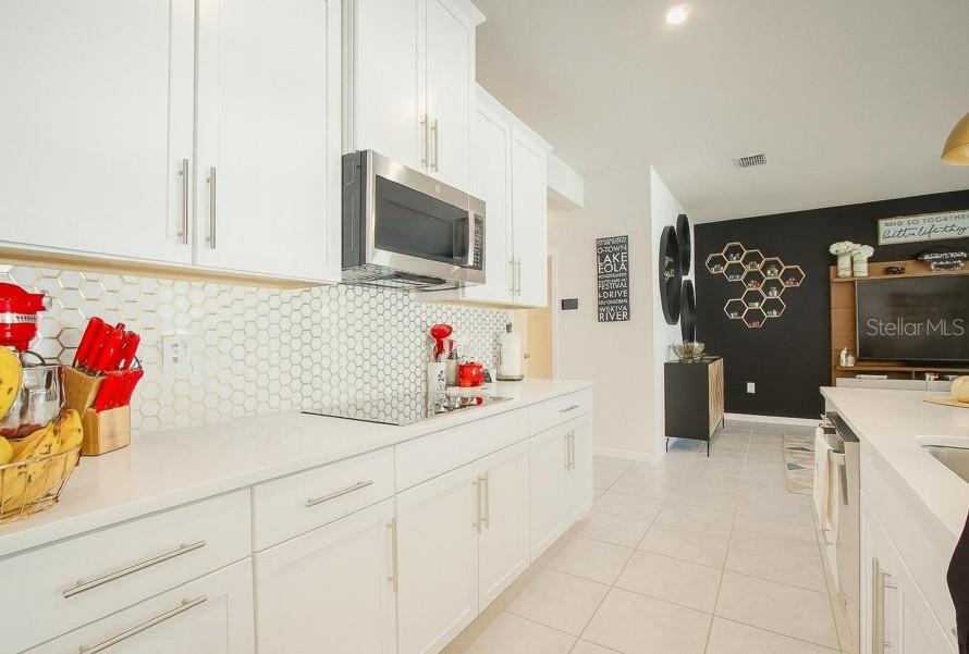 Image 13 of 41 For 1439 Eucalyptus Way