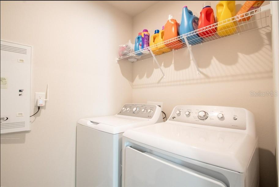 Image 35 of 41 For 1439 Eucalyptus Way