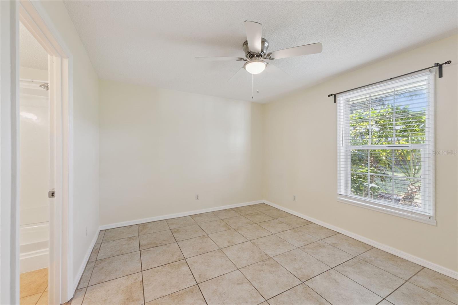 Image 11 of 21 For 212 Ridgecrest Loop B