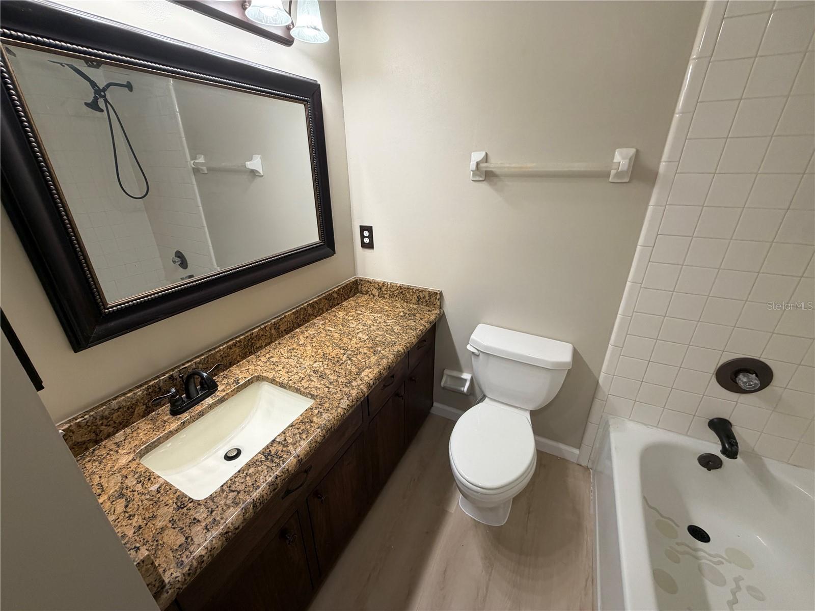 Image 10 of 19 For 532 Harvard Place