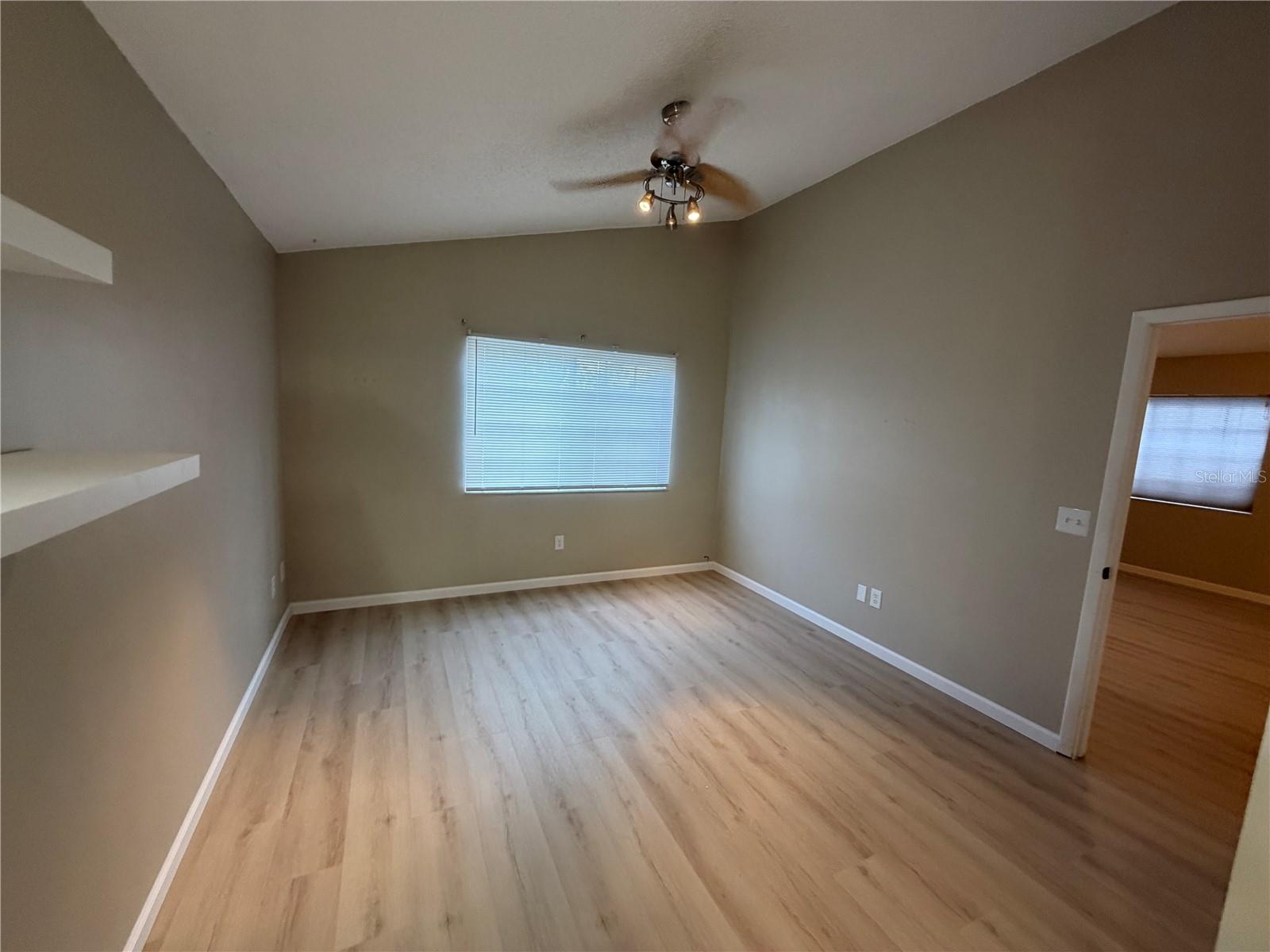 Image 14 of 19 For 532 Harvard Place