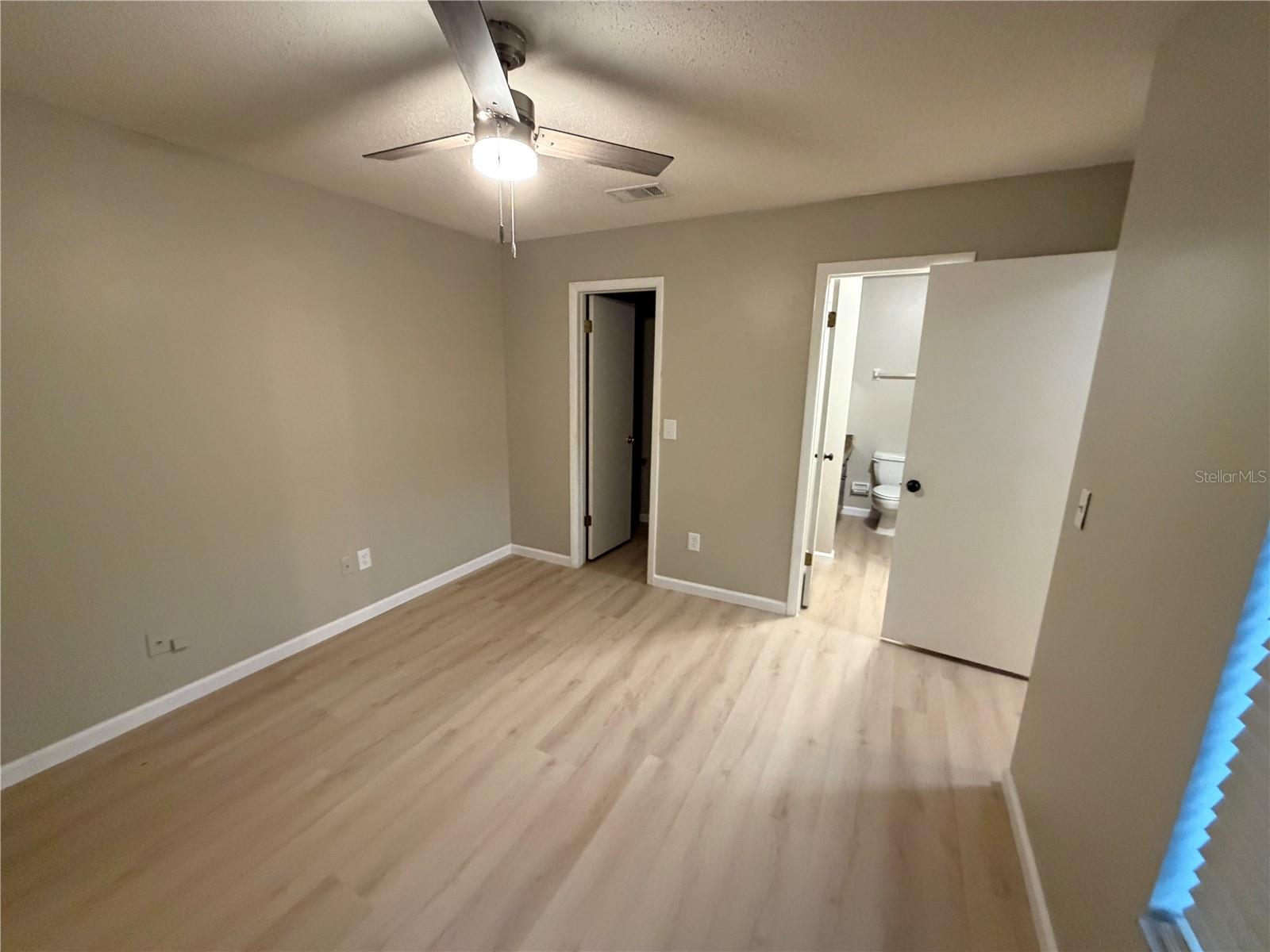 Image 9 of 19 For 532 Harvard Place