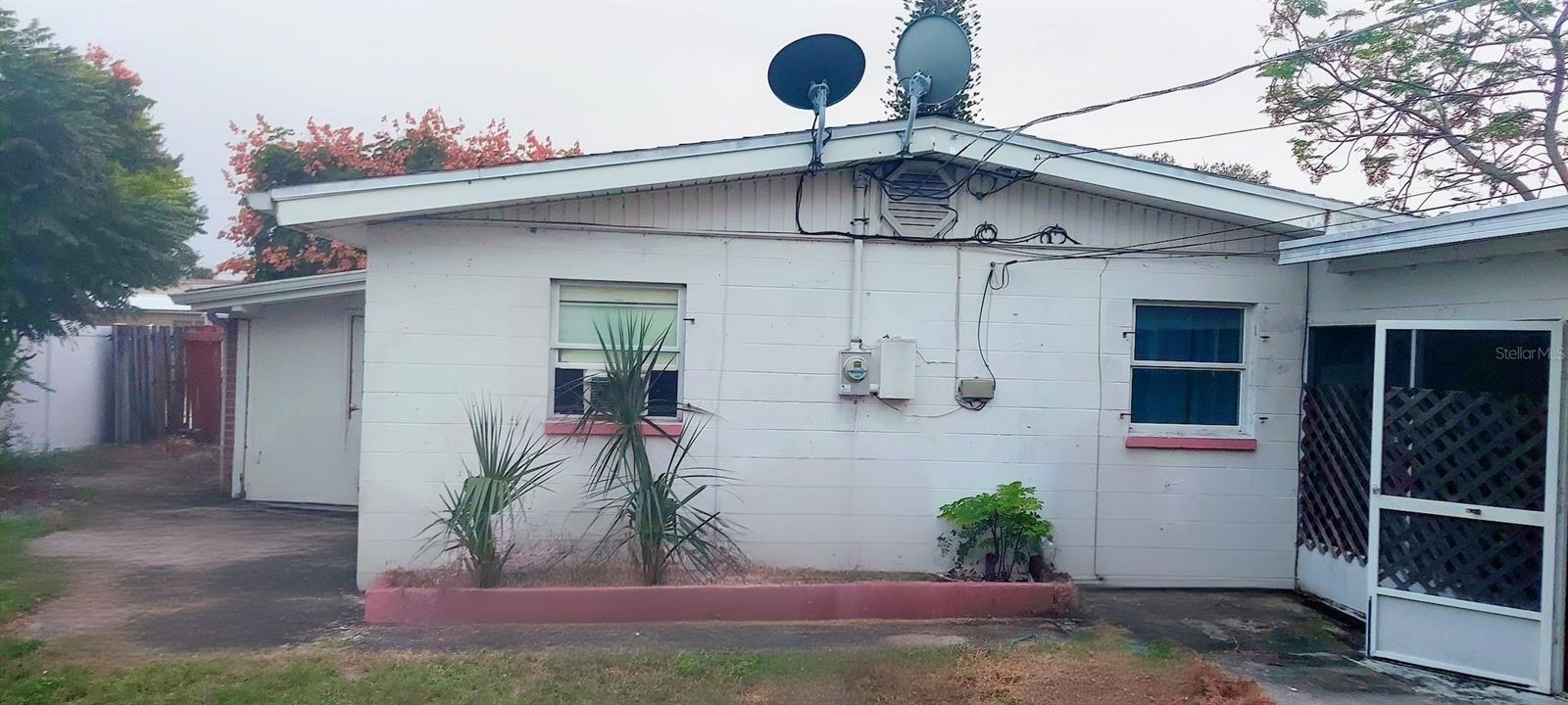 Image 7 of 12 For 2256 Smathers Circle S