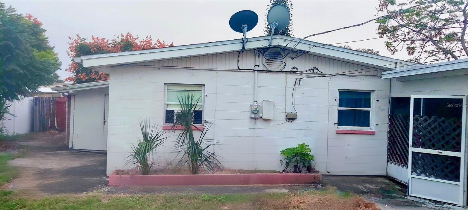 Image 8 of 12 For 2256 Smathers Circle S