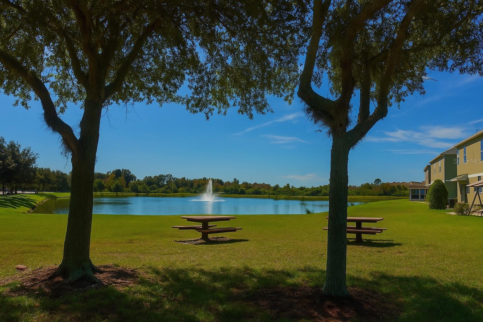 Image 20 of 24 For 1428 Scarlet Oak Loop