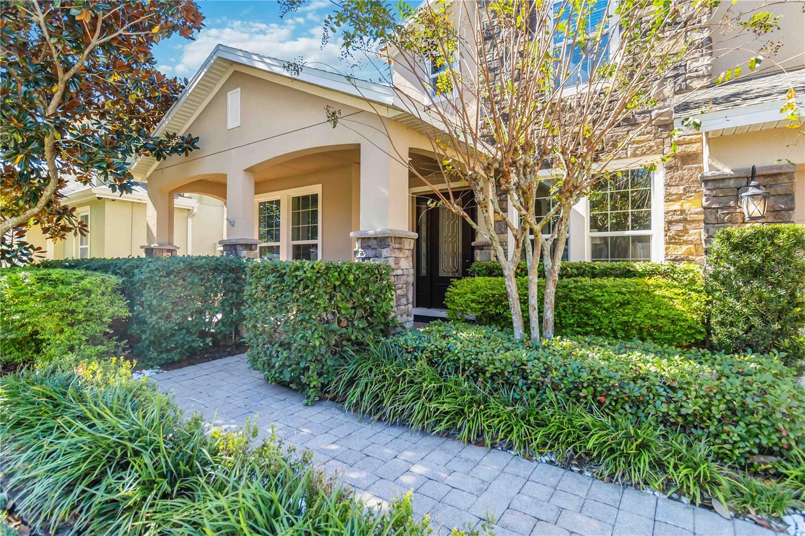 Image 4 of 60 For 1004 Vinsetta Circle