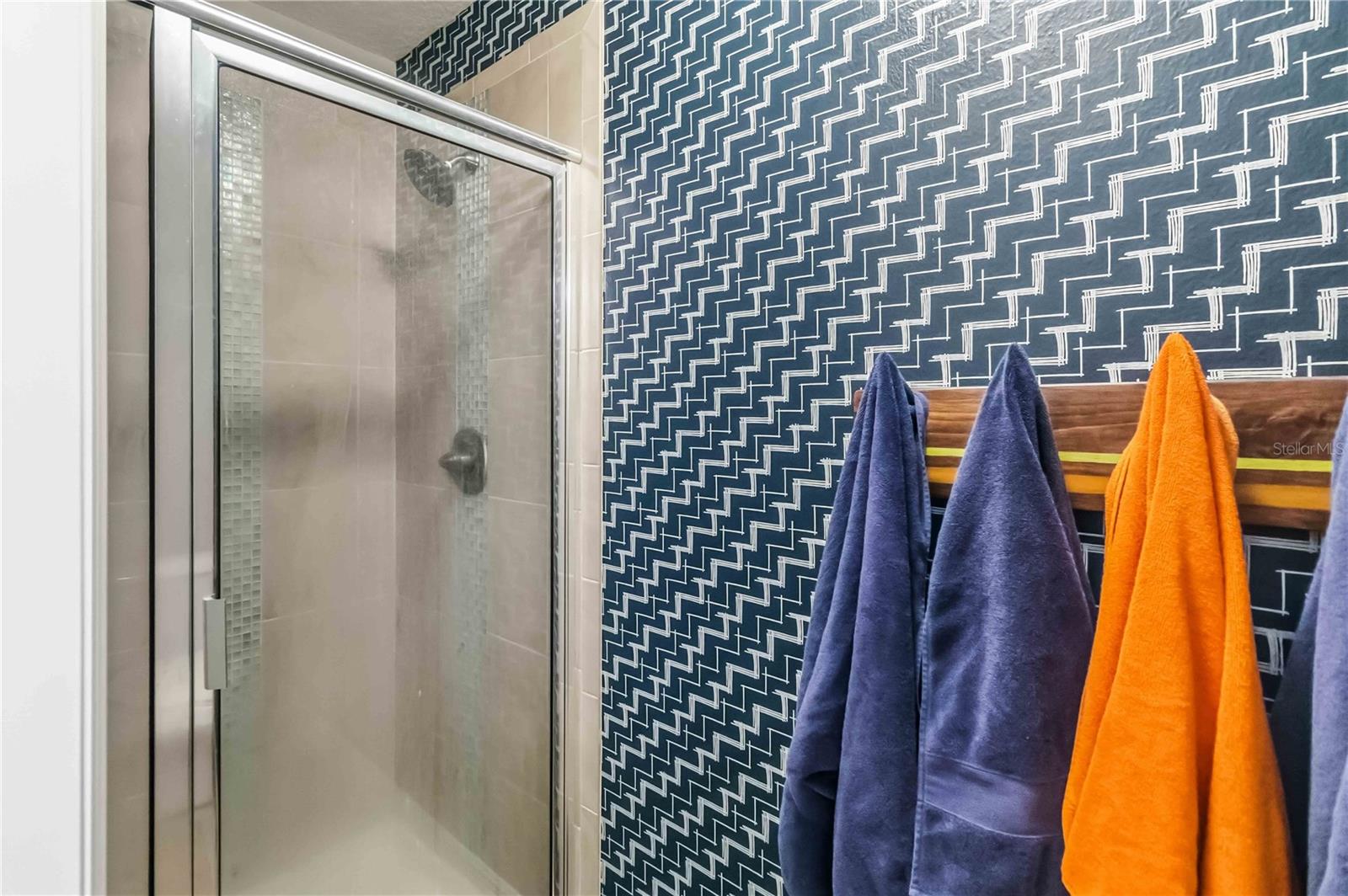 Image 40 of 60 For 1004 Vinsetta Circle