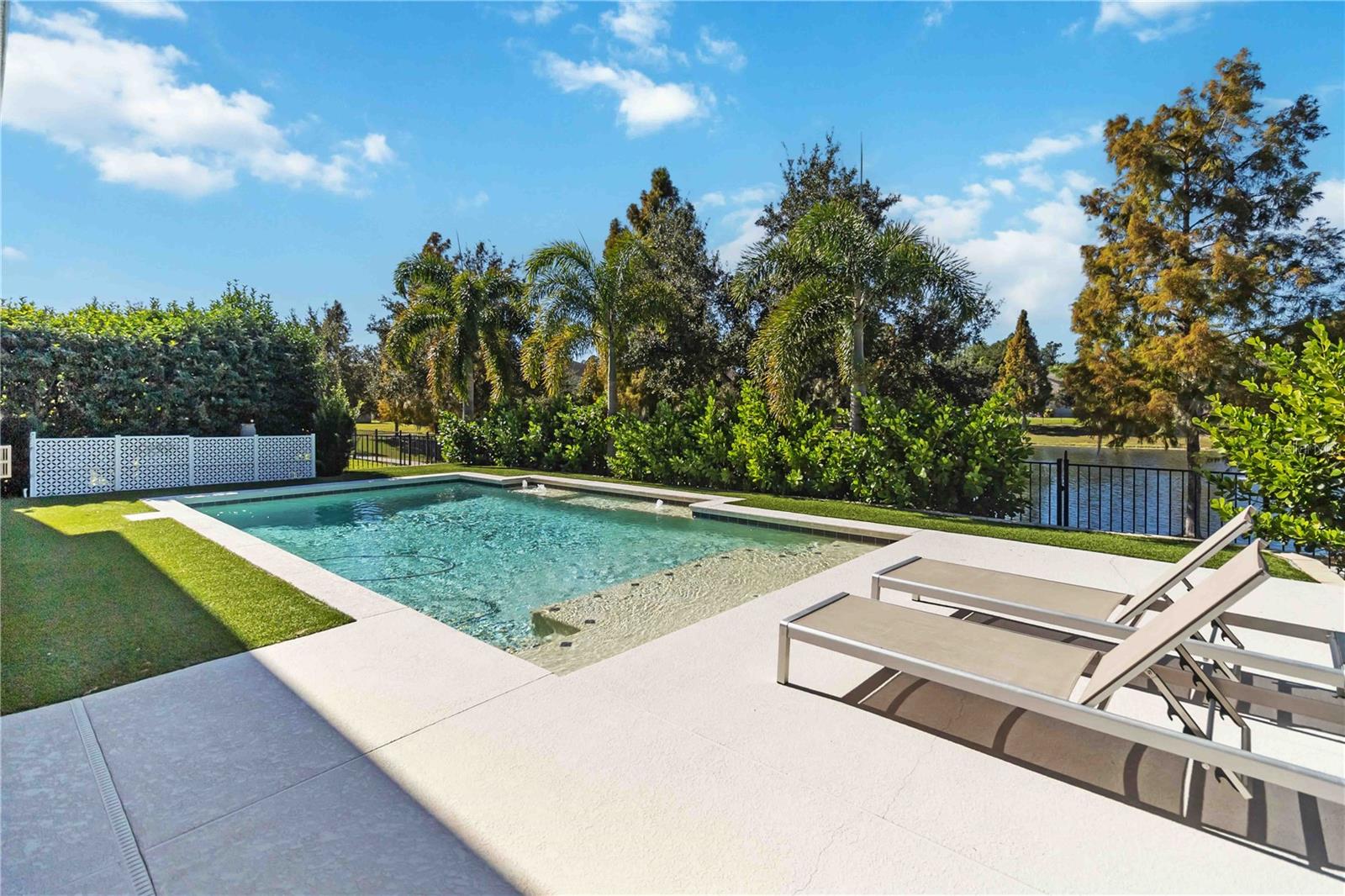 Image 48 of 60 For 1004 Vinsetta Circle