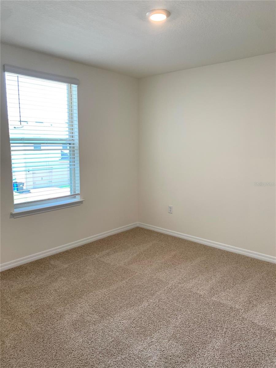 Image 19 of 39 For 13118 Bounty Avenue