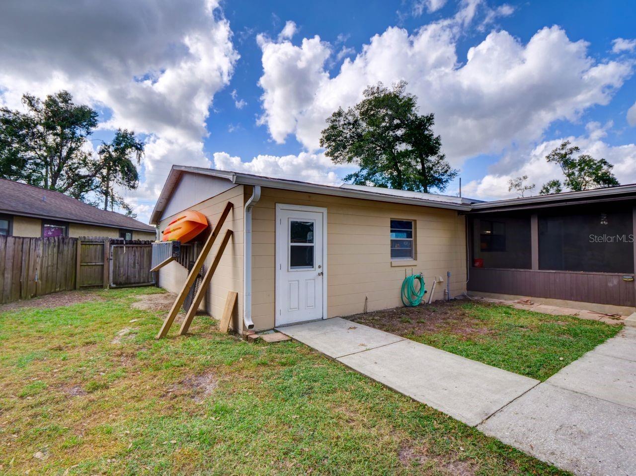 Image 20 of 27 For 31126 Prestwick Avenue