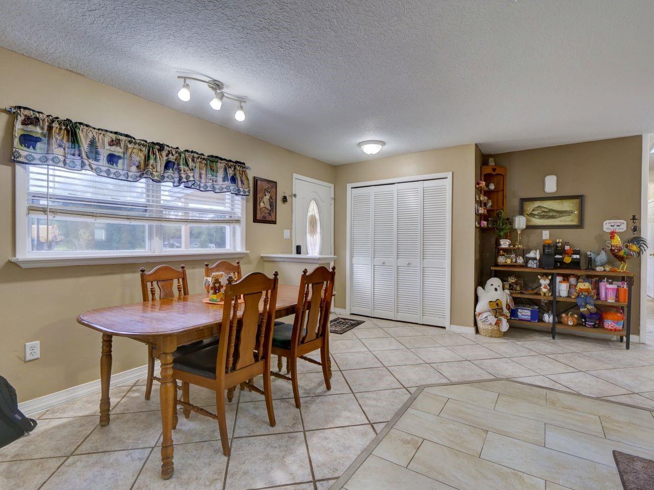 Image 4 of 27 For 31126 Prestwick Avenue