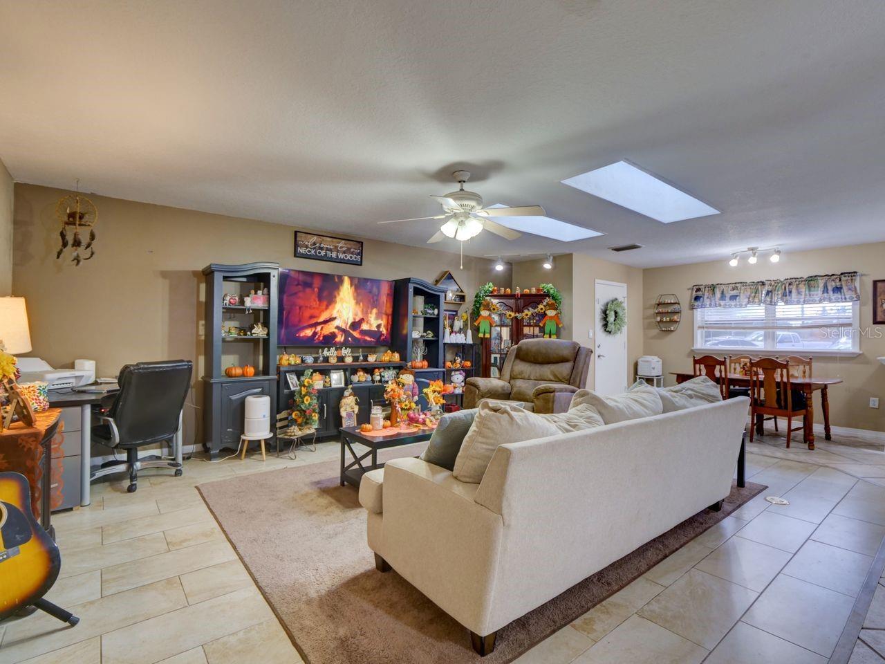 Image 5 of 27 For 31126 Prestwick Avenue